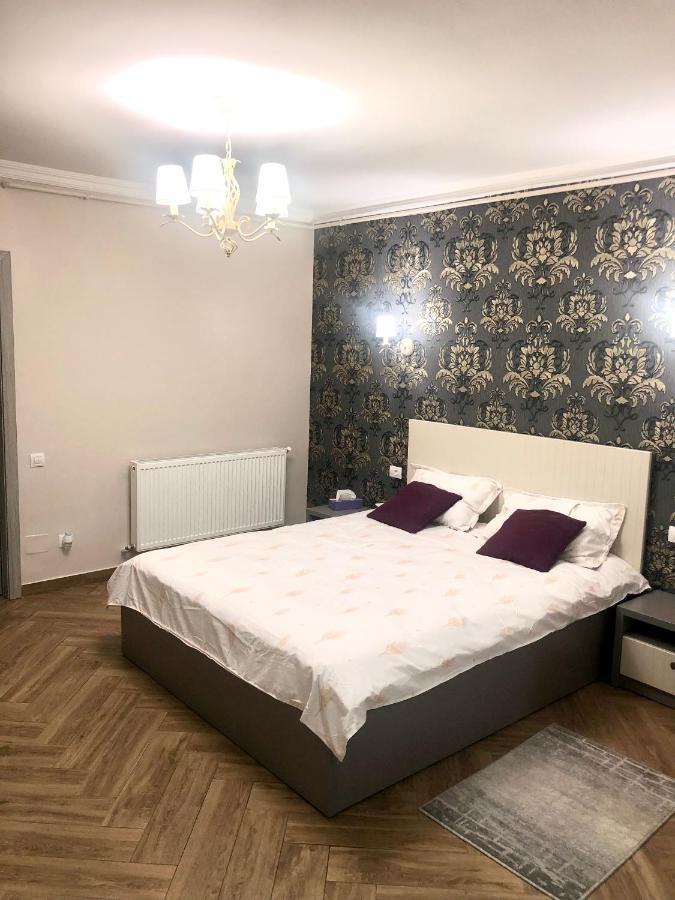 Holiday Apartments Галац Екстер'єр фото